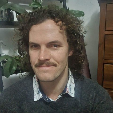 Dillon Parker, Director of Com4